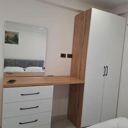 Apartmán Monarch Qazim Pali